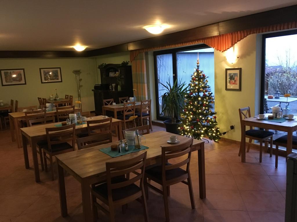 Pension & Cafe Meine Sonne Sole Mio Бад Зуден-Алендорф Екстериор снимка